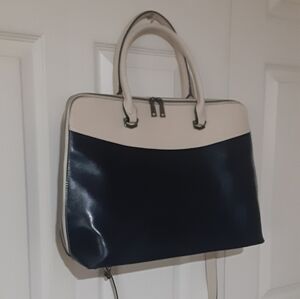Cluci Navy and Cream Laptop Bag